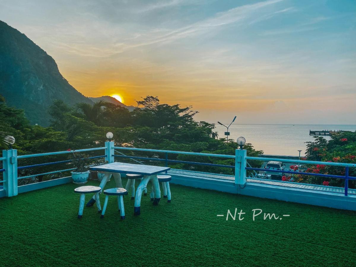 ฟ้าทะลายโจรรีสอร์ท Prachuap Khiri Khan Exterior photo